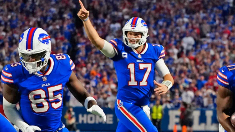 NFL: Tennessee Titans at Buffalo Bills