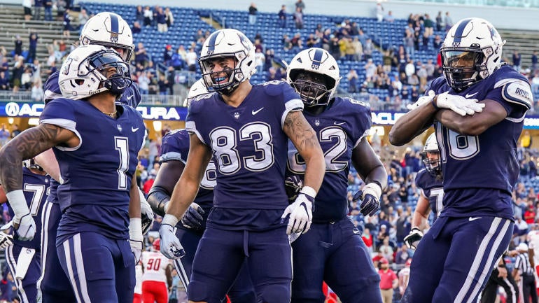 uconn-football.jpg