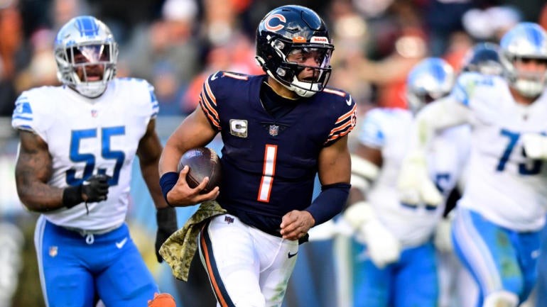 Bears’ Justin Fields makes NFL history in another monster performance vs. Lions in Week 10, but Chicago falls