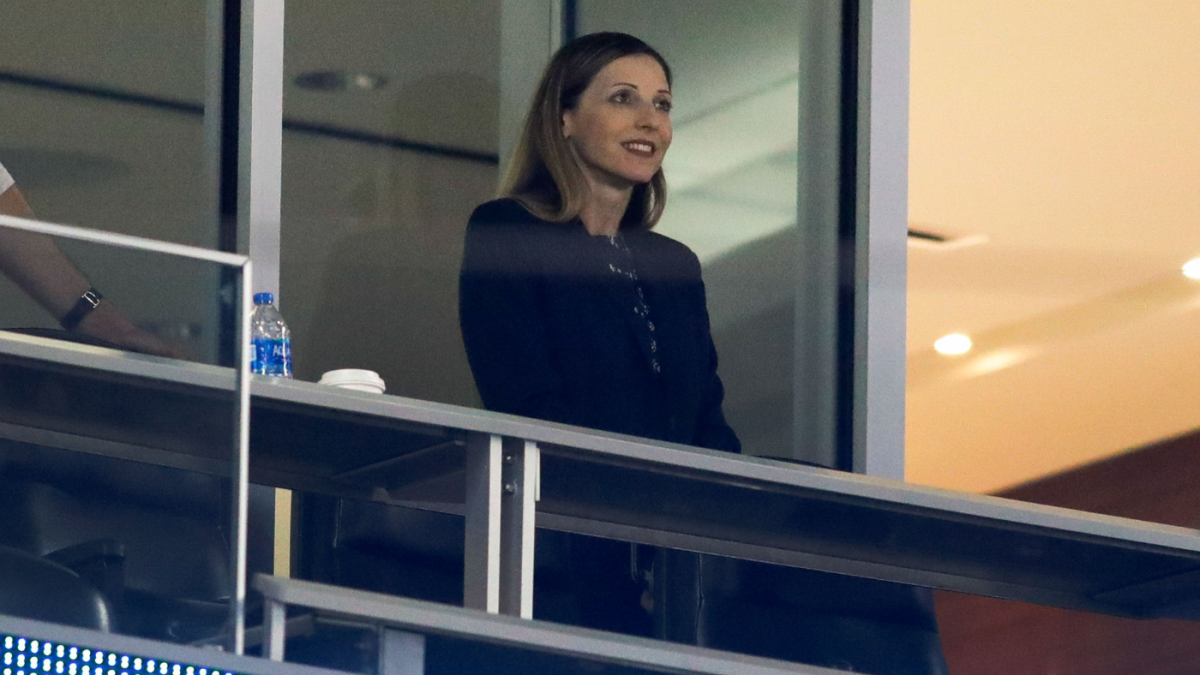 Marlins make history, promoting Caroline O'Connor to president