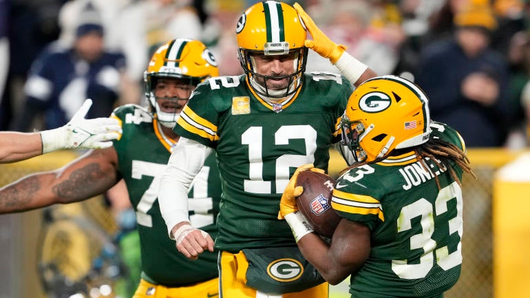 Dallas Cowboys v Green Bay Packers