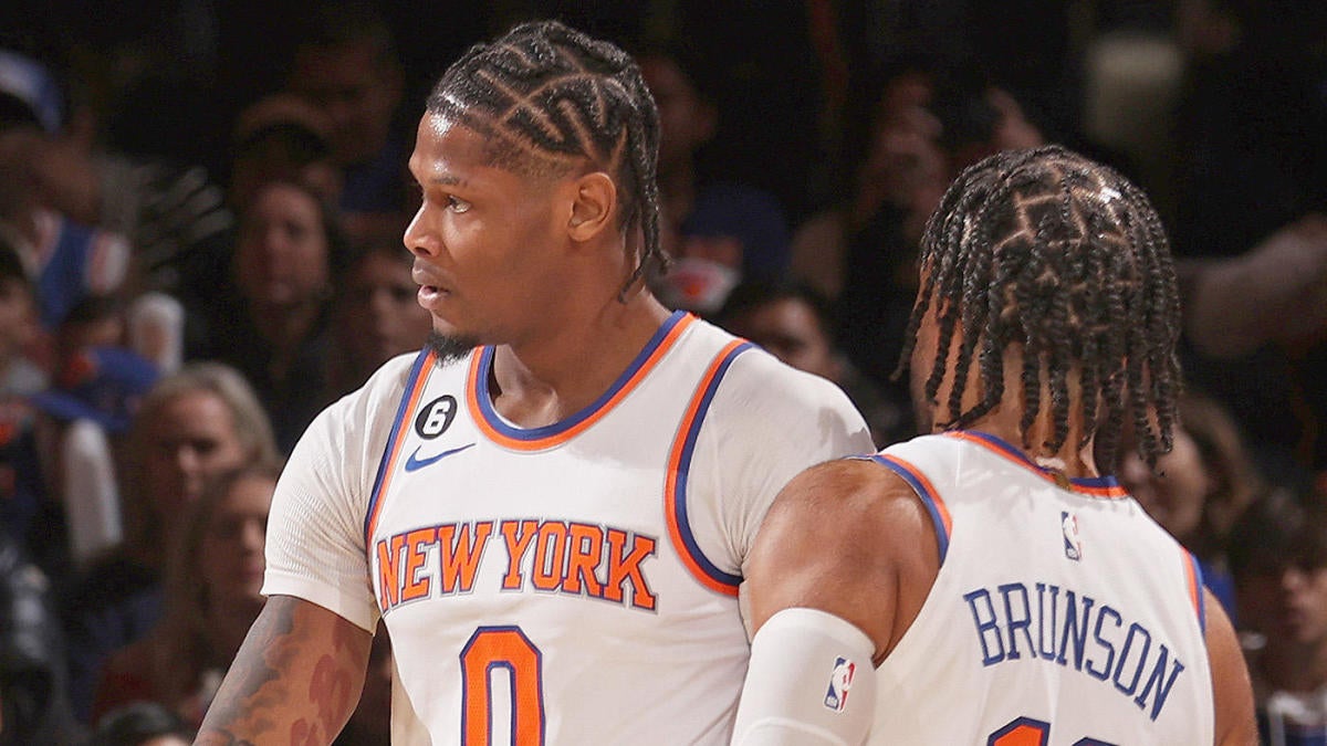 NEW YORK KNICKS on X: The best of #Knicks Christmas past 👇 [📷:    / X