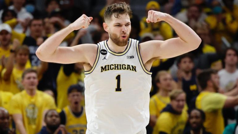 hunter-dickinson-usatsi-michigan.jpg