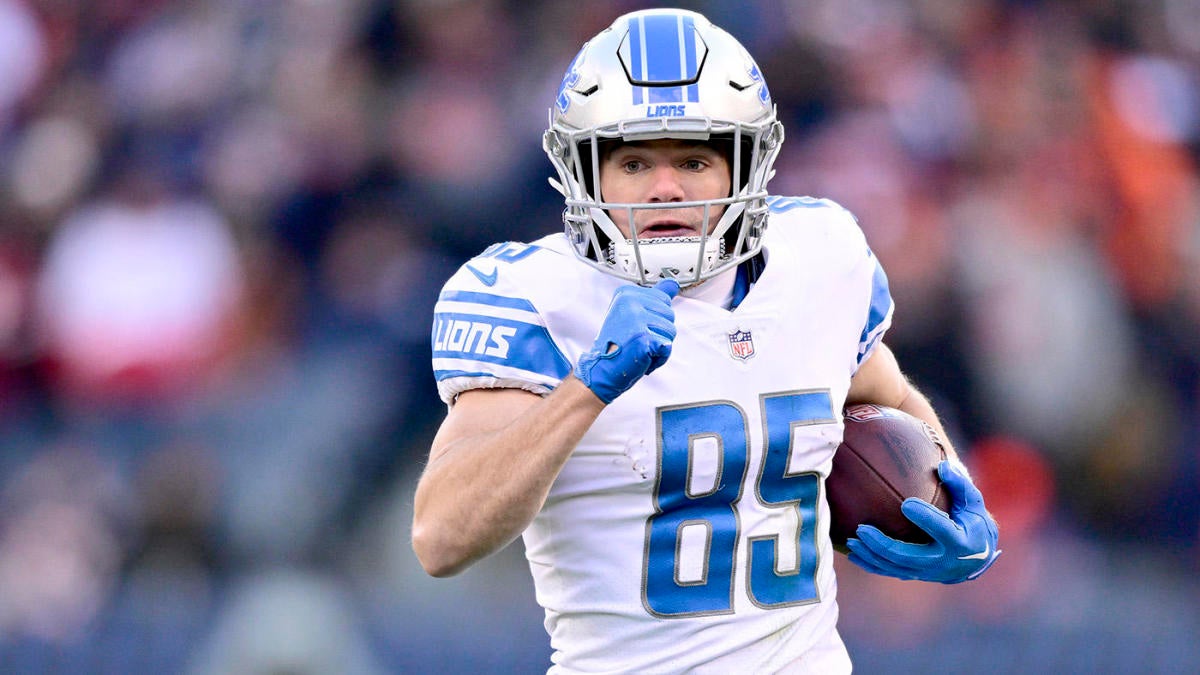 Lions sign WR Tom Kennedy to active roster in busy day of roster moves