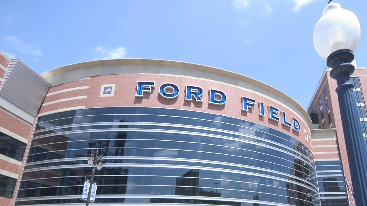 Electric atmosphere inside Ford Field for Bills-Browns game after