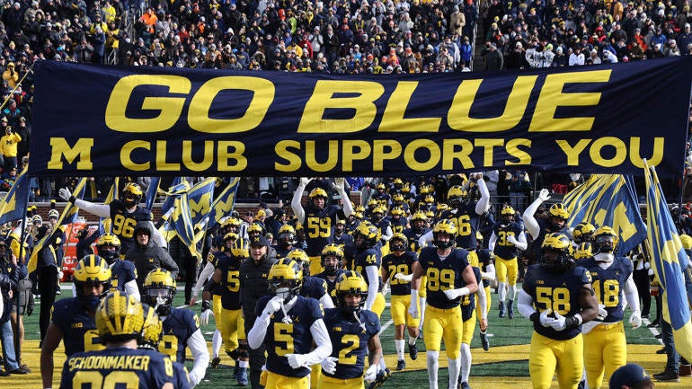 COLLEGE FOOTBALL NOV 19 Illinois at Michigan