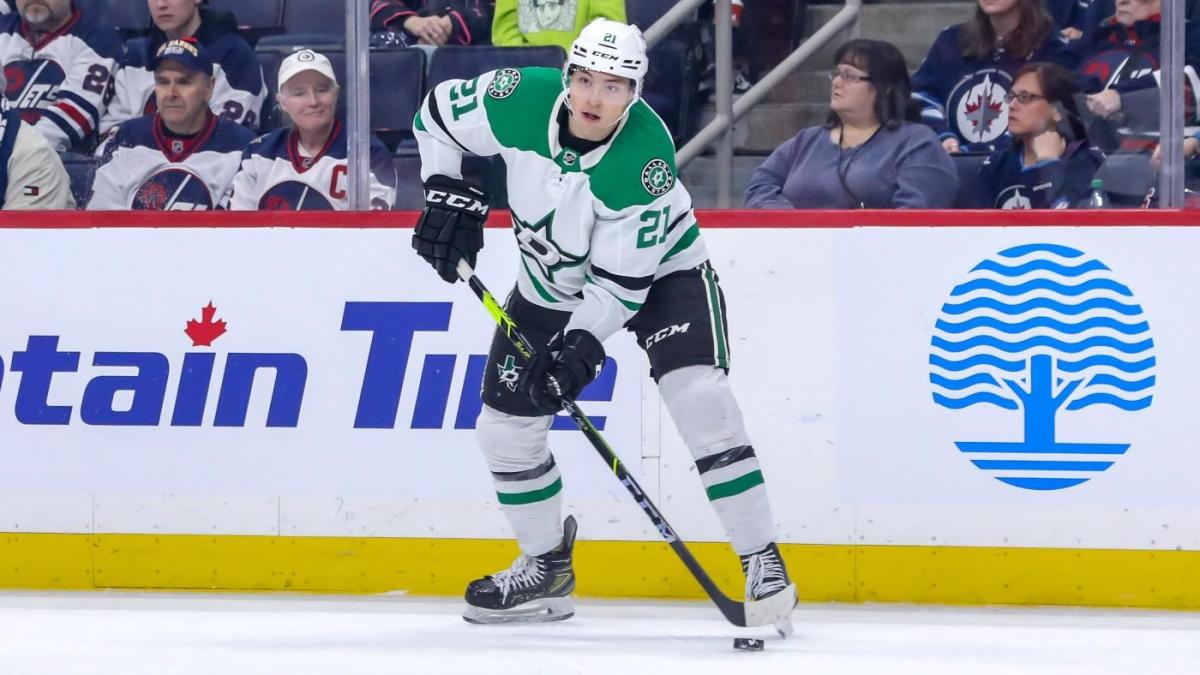 All-Star Robertson scores two goals, Stars top Panthers 5-1