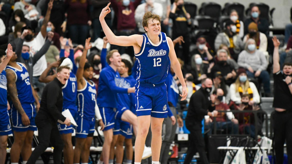 LASublimation Drake - NCAA Men's Basketball : Tucker Devries des Moines City Skyline Jersey FullColor / Large