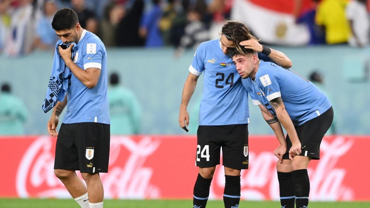 Why do Uruguay have four stars on their shirt despite having won the World  Cup twice? La Celeste kickstart Qatar campaign against South Korea