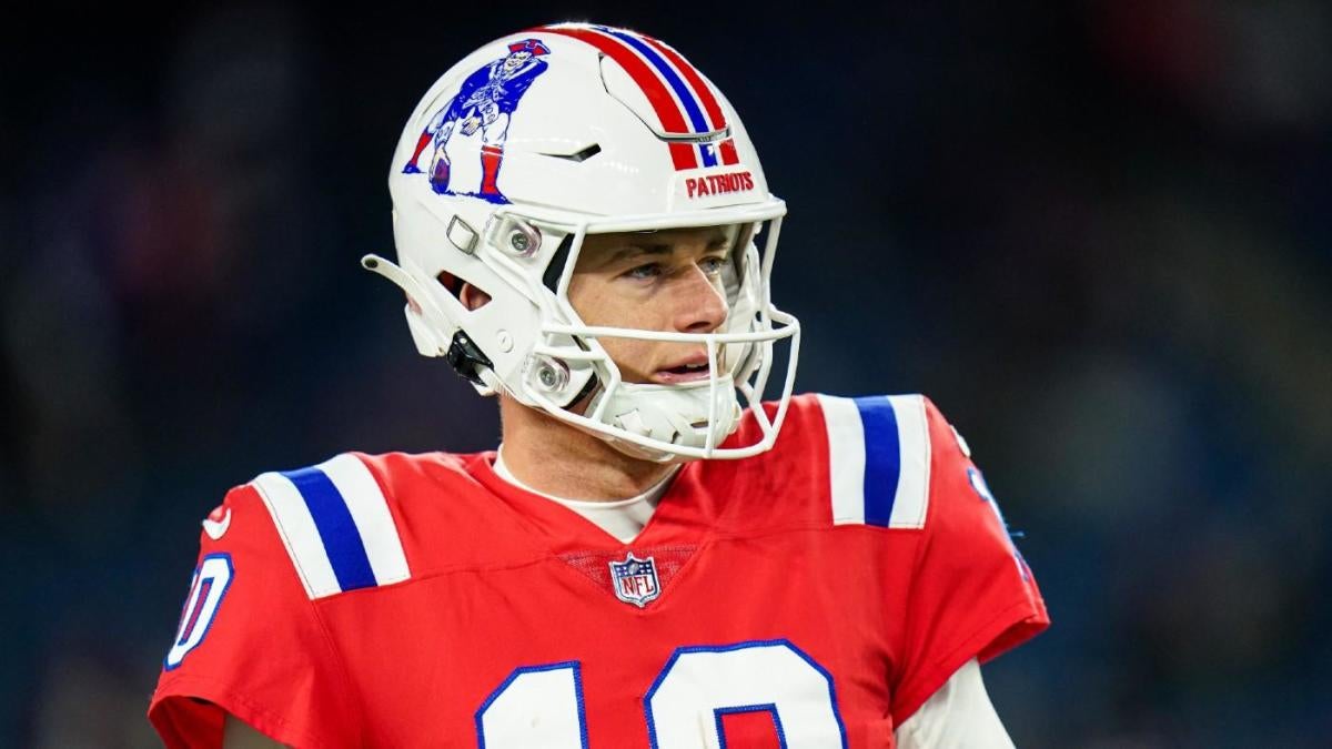 With Mac Jones Making Debut, Here's What Pats Rookie QBs Did In First NFL  Action -- All The Way Back To Tom Brady - CBS Boston