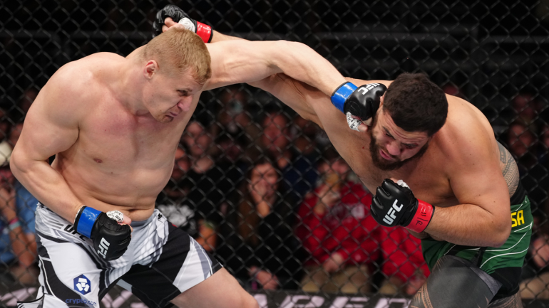 Hasil UFC Fight Night, highlight: Sergei Pavlovich mengalahkan Tai Tuivasa untuk TKO dalam waktu kurang dari satu menit Hasil UFC Fight Night, highlight: Sergei Pavlovich mengalahkan Tai Tuivasa untuk TKO dalam waktu kurang dari satu menit