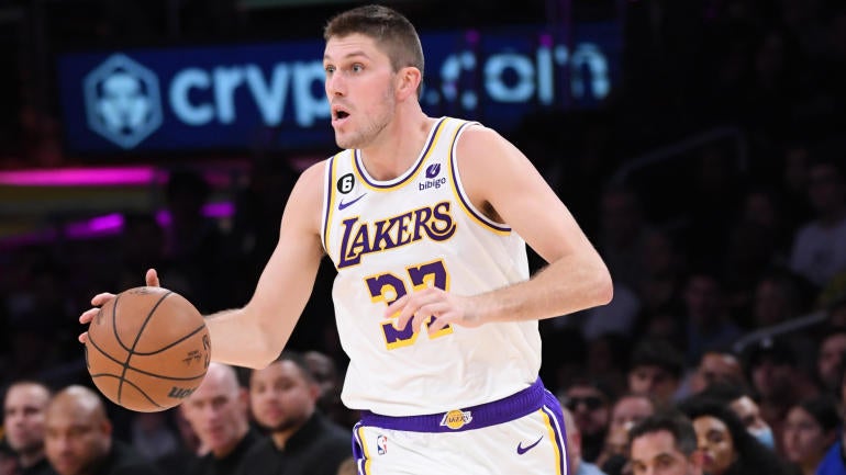 Matt Ryan, mantan penembak Lakers dan Pengemudi DoorDash, menandatangani kesepakatan dua arah dengan Timberwolves, per laporan