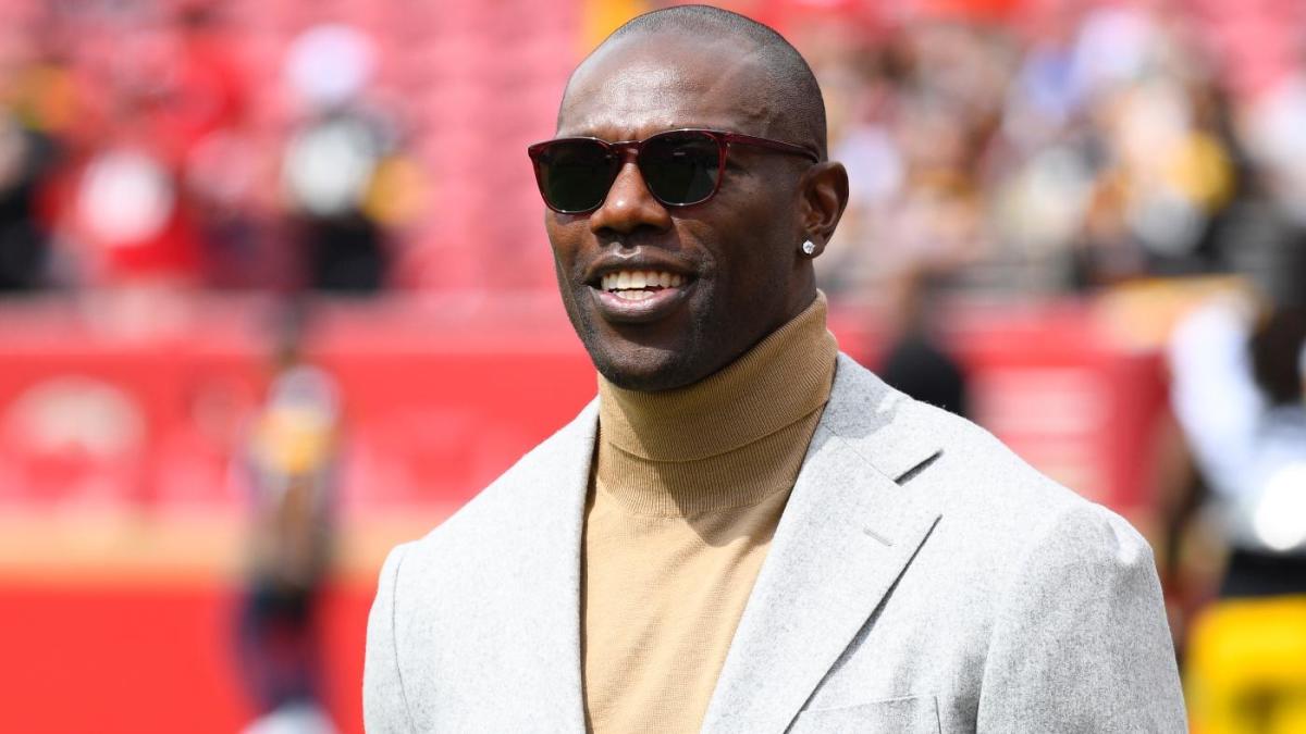 Terrell Owens says he's ready to take '#VetMin' to return to 49ers