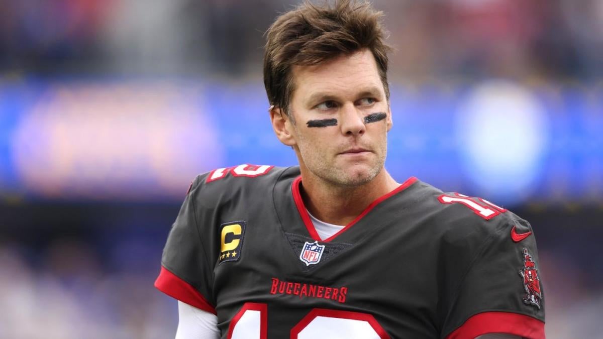Tom Brady takes subtle dig at Bengals' 'fairly tough' defense ahead of  Buccaneers' Week 15 matchup 