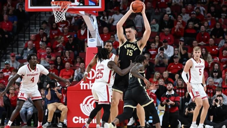 Peringkat bola basket perguruan tinggi: Purdue naik ke No. 1, mengungguli Virginia dan UConn di Coaches Poll Peringkat bola basket perguruan tinggi: Purdue naik ke No. 1, mengungguli Virginia dan UConn di Coaches Poll