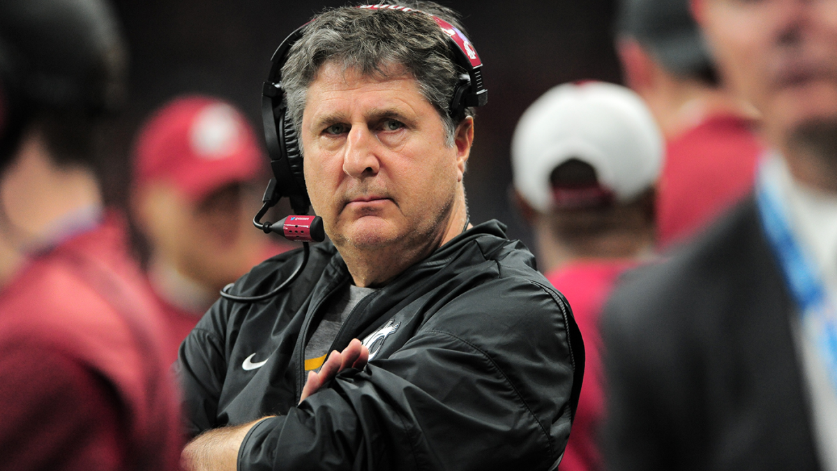 Mike Leach: An offensive innovator, a revolutionary, a master wit, a Pirate  and a friend 