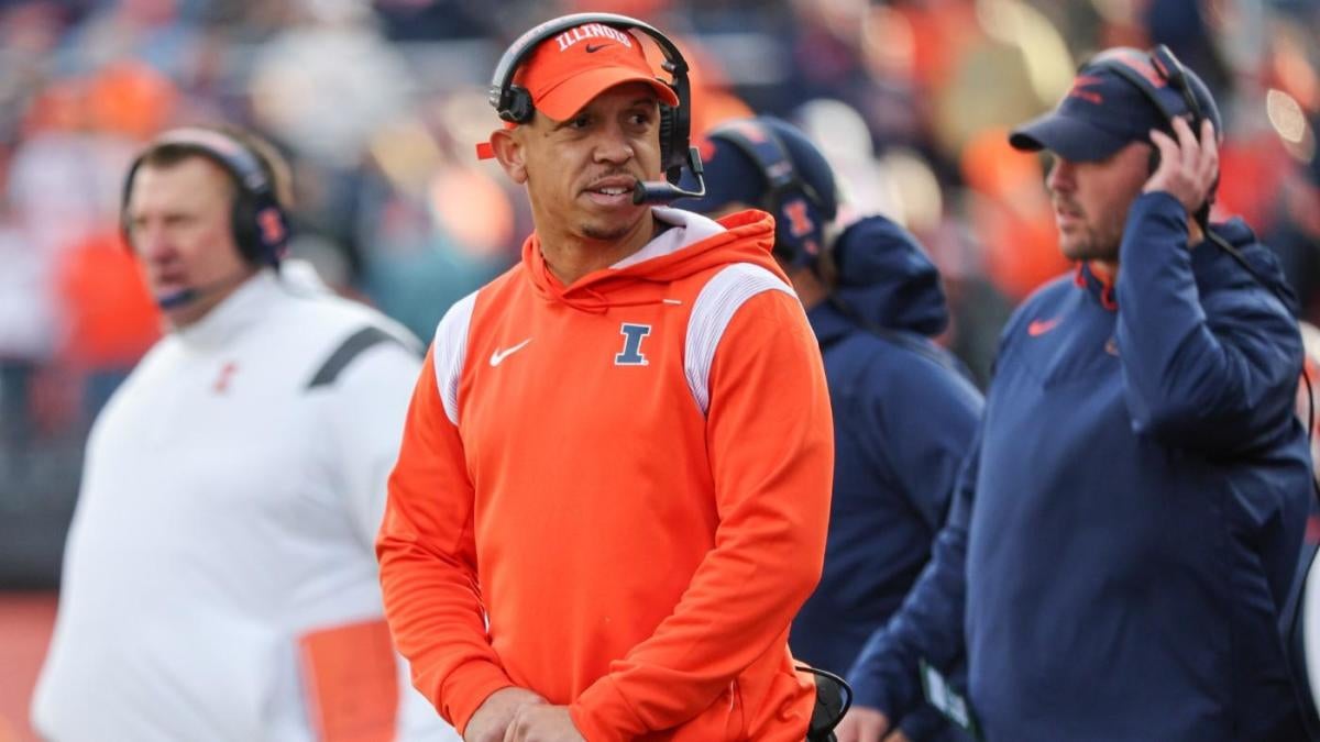 Purdue hires Ryan Walters: Illinois defensive coordinator led one of  nation's best defenses in 2022 - CBSSports.com