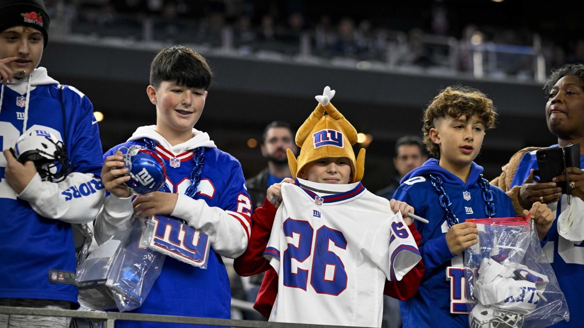 How to Watch the Giants vs. Rangers Game: Streaming & TV Info