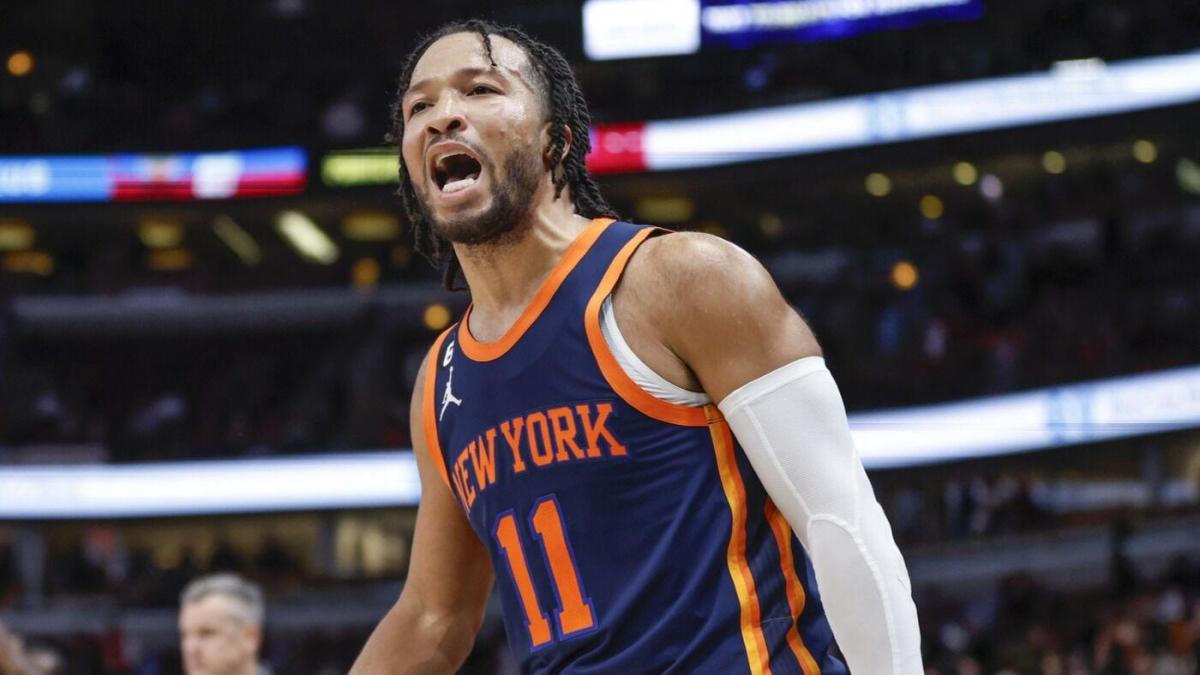 Randle-less Knicks win first playoff series in a decade, thanks to a  monster Brunson and Toppin effort