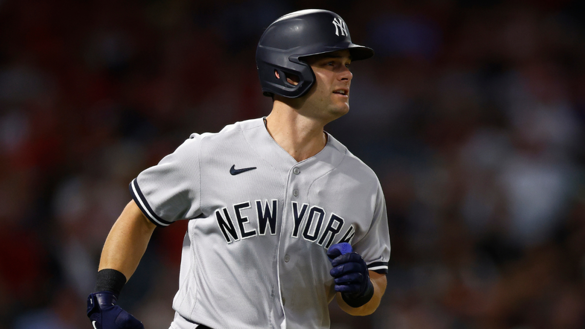 Andrew Benintendi signs 5-year deal with White Sox