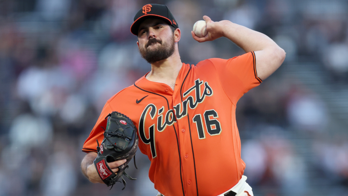 Yankees pitcher Carlos Rodón leaves his start against the Astros