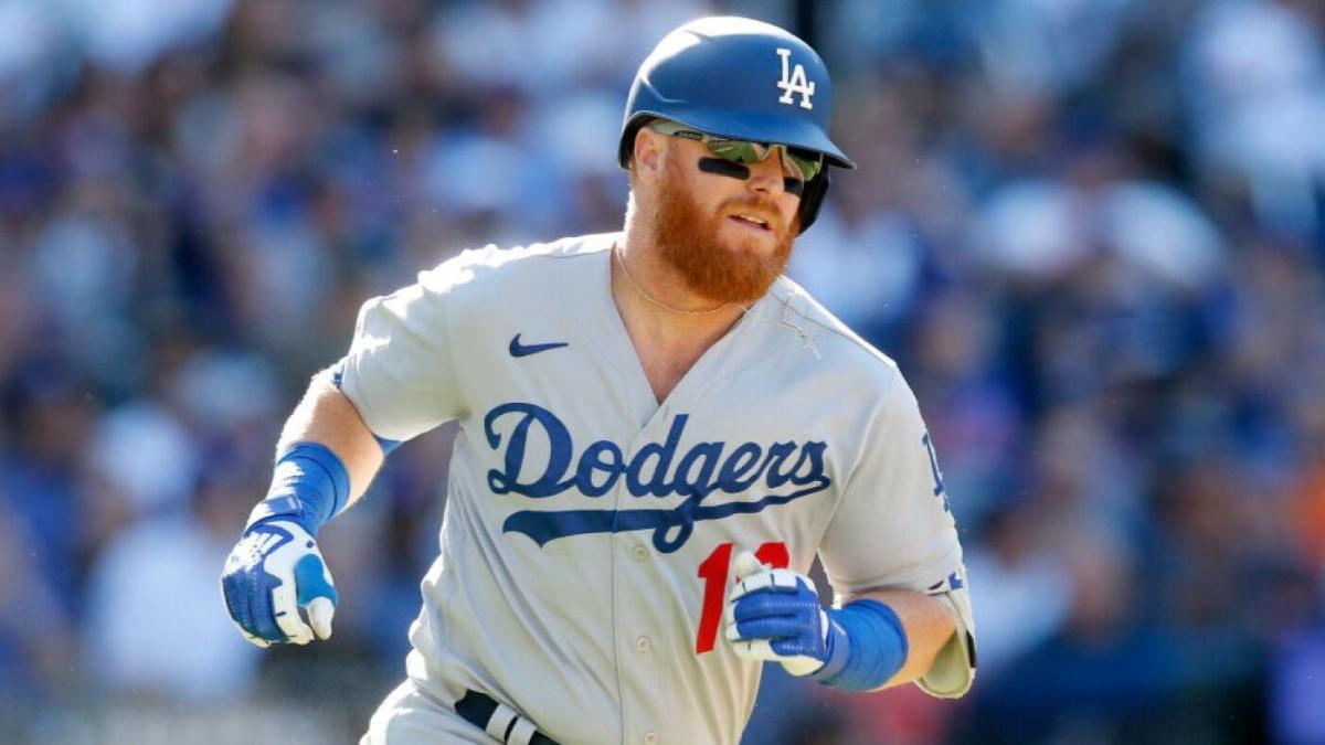 Red Sox expecting Justin Turner to be J.D. Martinez's replacement, both on  and off field 