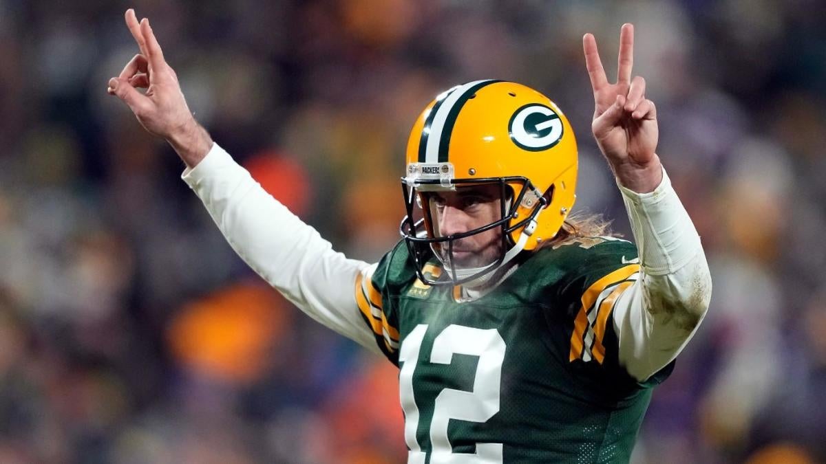 Who's the oldest NFL player still playing in 2023? Exploring top 5 list  feat. Aaron Rodgers