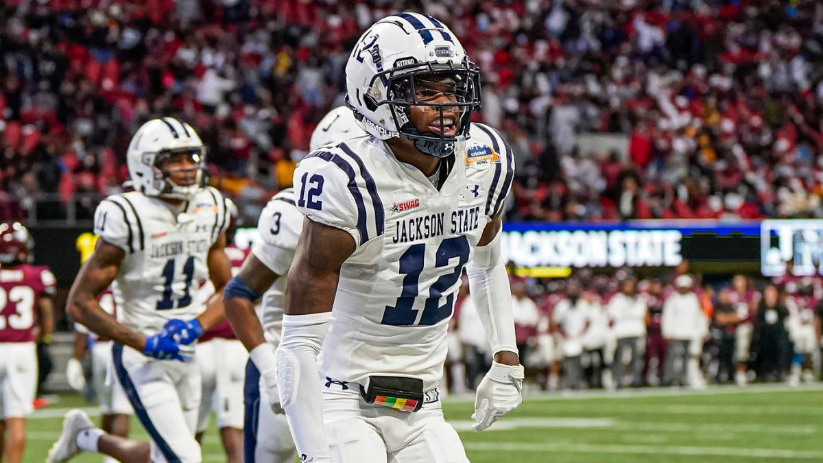 Travis Hunter moves to Colorado: Former #1 recruit follows Deion Sanders from Jackson State