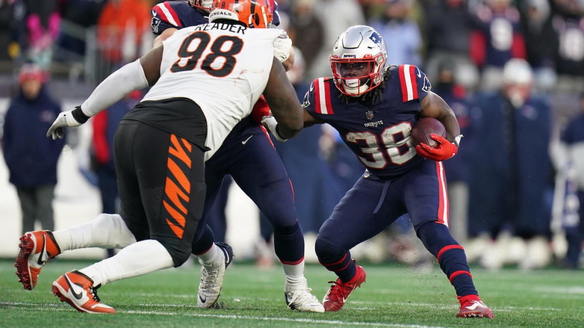 Rhamondre Stevenson reacts to game-losing fumble against Bengals - Pats  Pulpit