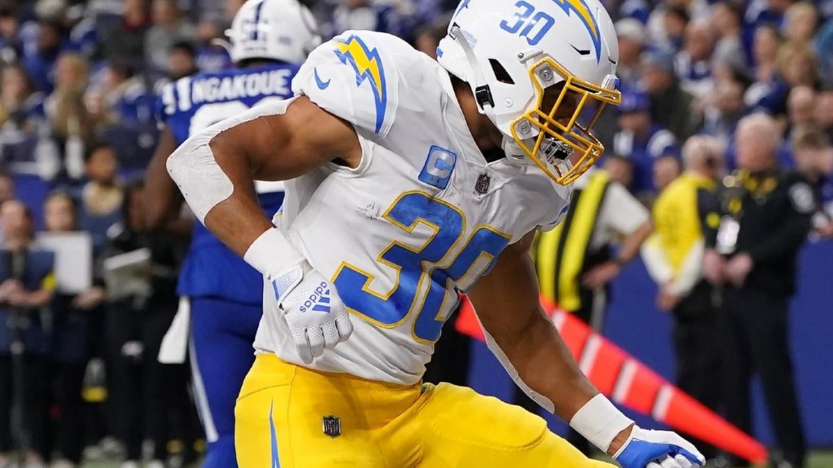 Tino's Jersey Reviews: Los Angeles Chargers — The Hofstra Chronicle