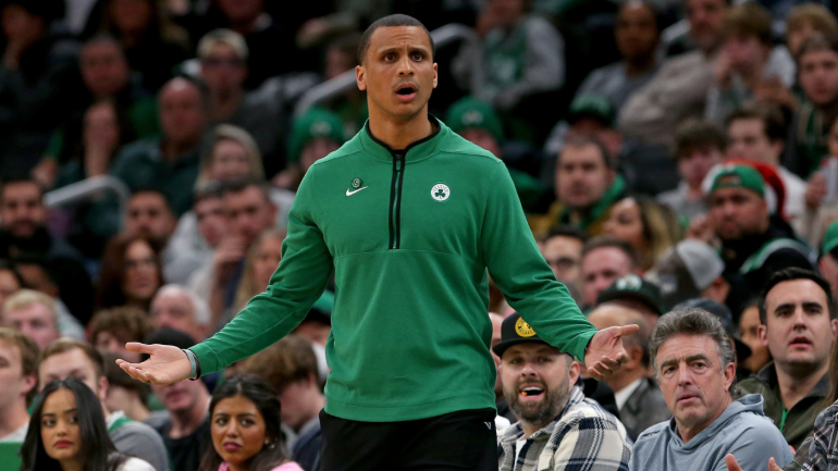 Celtics tidak berencana untuk menghapus tag interim dari pelatih Joe Mazzulla selama musim ini, per laporan