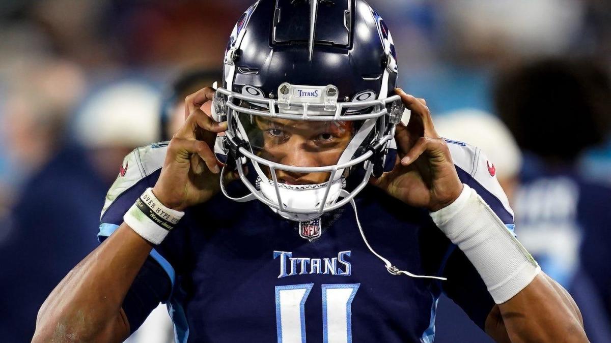 How did Joshua Dobbs play? Titans QB's solid showing vs. Cowboys leaves  Mike Vrabel with a choice for Week 18