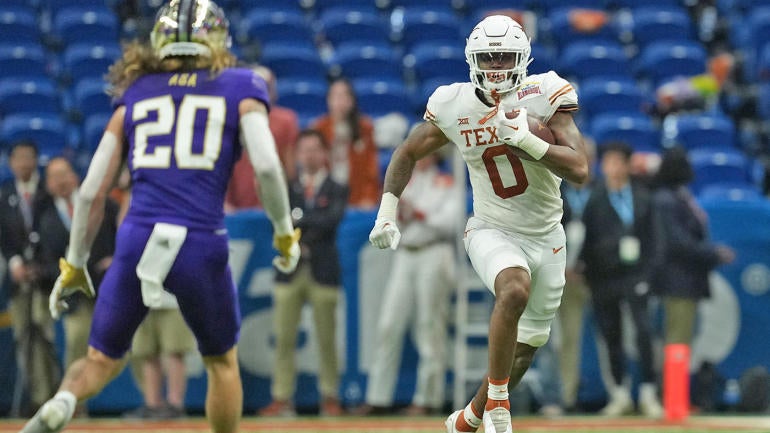 NCAA Football: Alamo Bowl-Texas at Washington