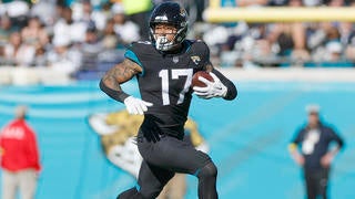 CBS Sports HQ on X: Top 10 NFL Free Agents in 2023