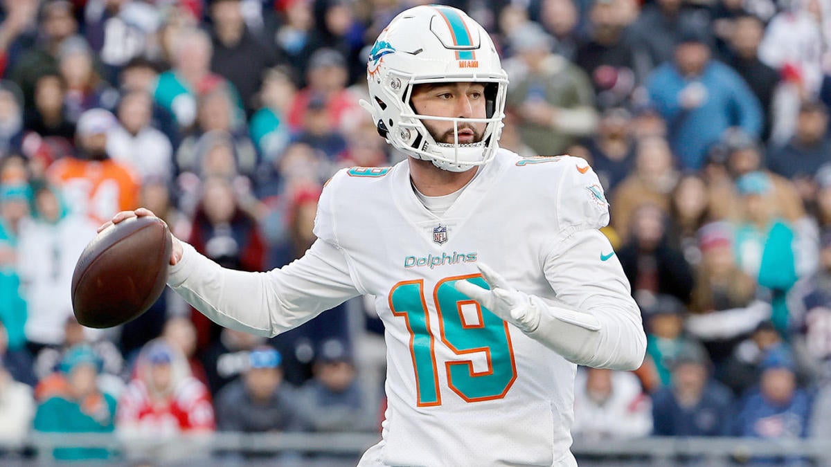 Dolphins announce that Teddy Bridgewater will start as quarterback against  the Patriots - CBS Miami