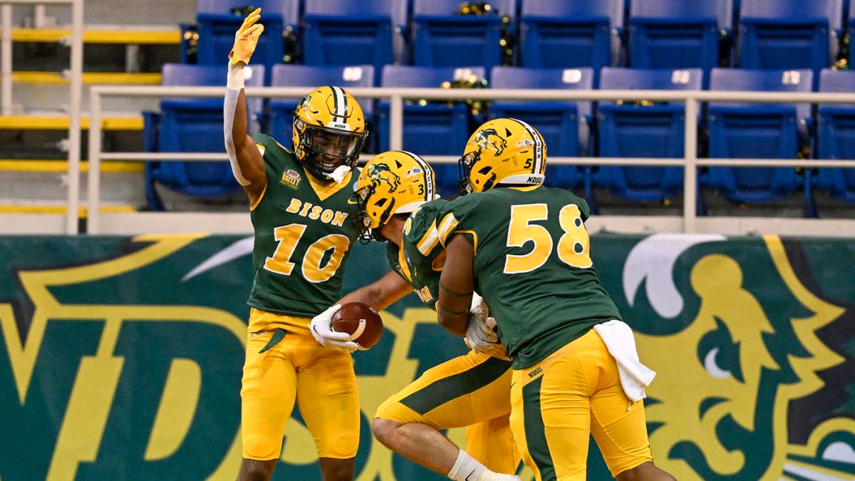 Different Dakota: SD State wins 1st FCS title over ND State
