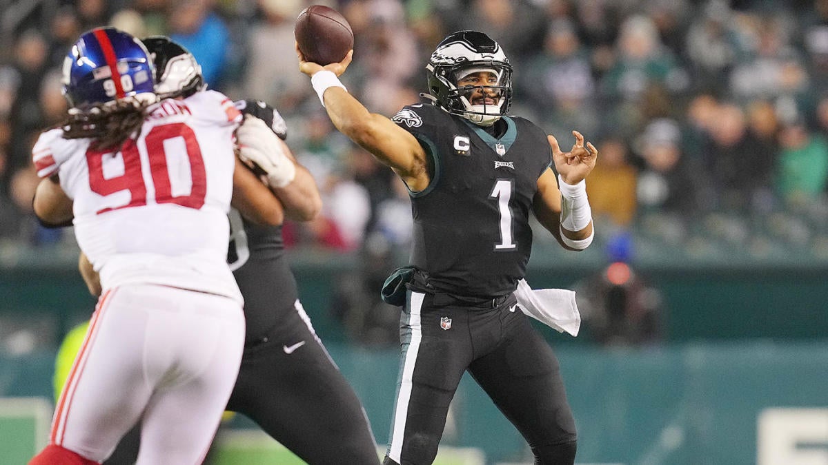 Eagles vs.  Giants score: Philadelphia takes care of business on return of Jalen Hurts, clinches NFC’s No. 1 seed