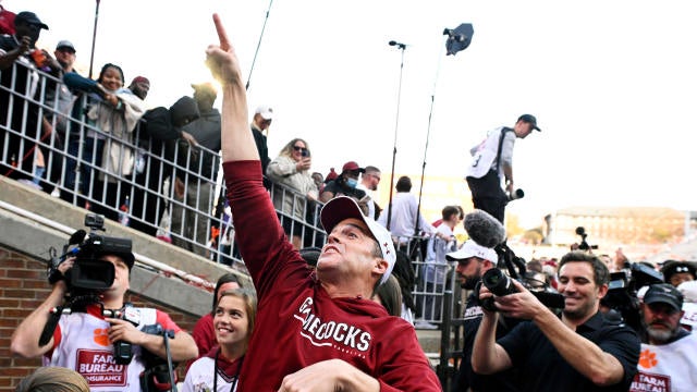 Dawn Staley's jacket had everyone talking during South Carolina's  title-game beatdown of UConn