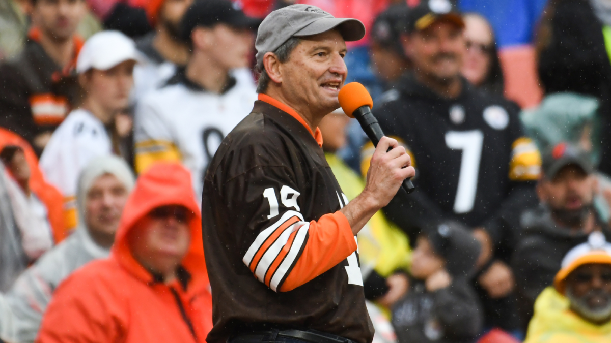 Bernie Kosar lost his Browns radio gig for a bet on the Steelers game