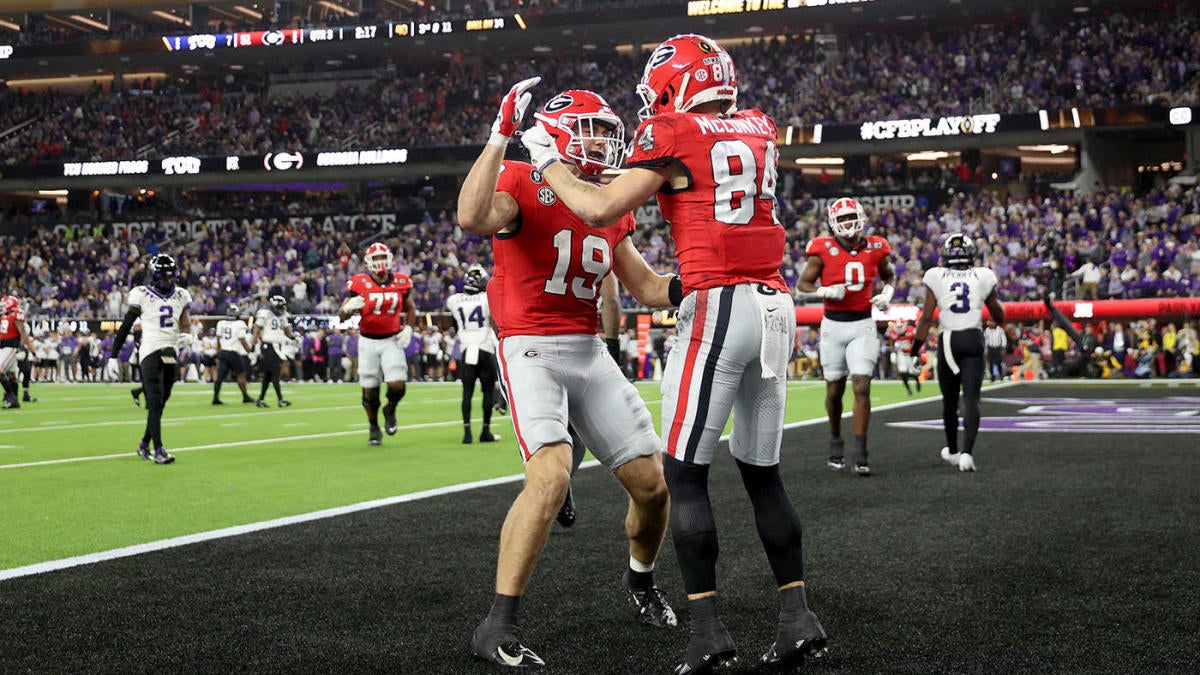 College football rankings: Georgia, Michigan lead way-too-early top 25 ahead of 2023 season