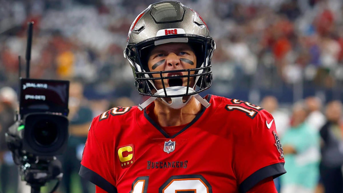 2023 NFL wild-card playoff picks: Tom Brady's Buccaneers shock Cowboys, Jaguars upset Chargers