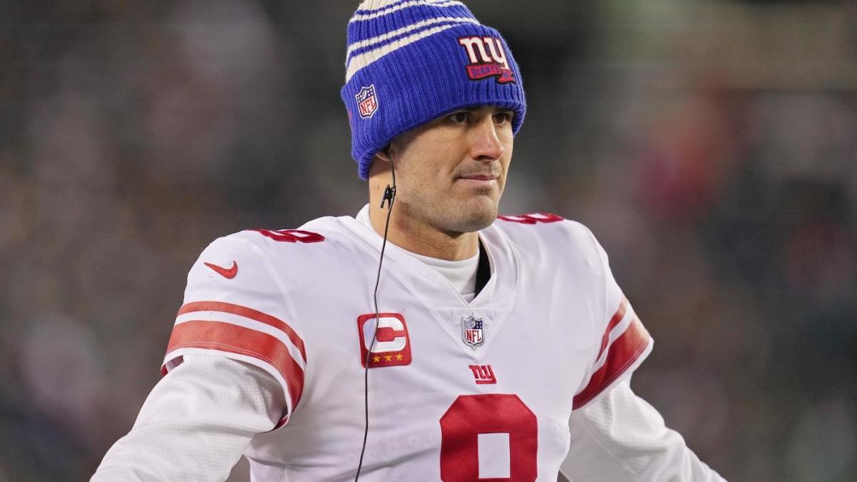 NY Giants quarterback Eli Manning rode out Hurricane Sandy in