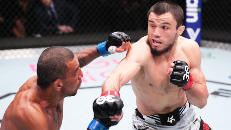 Hasil UFC Fight Night, highlight: Umar Nurmagomedov mengalahkan Raoni Barcelos dengan pukulan licik
