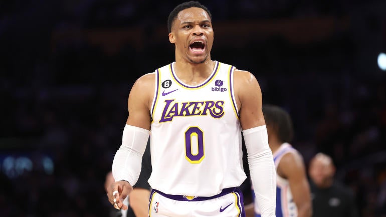 Philadelphia 76ers v Los Angeles Lakers