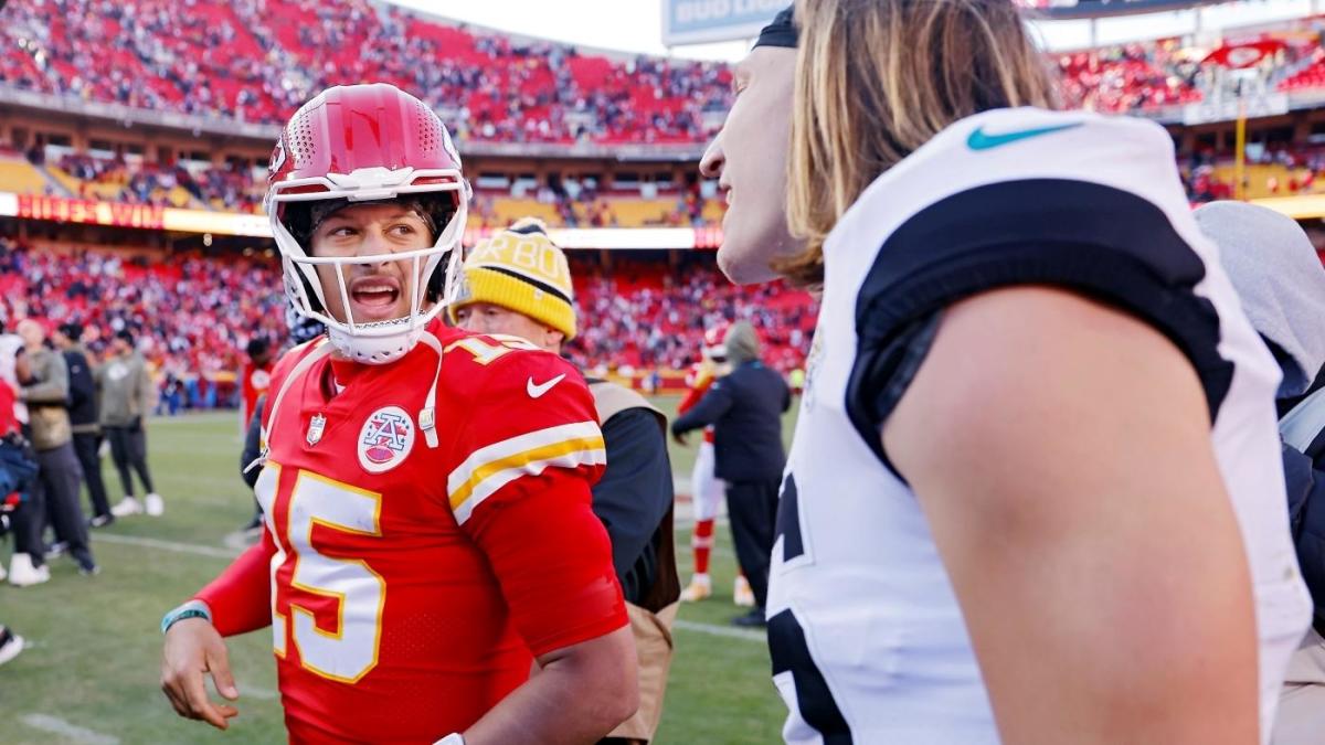 Patrick Mahomes' comical reaction to Trevor Lawrence's Waffle House run  after first NFL Playoff win