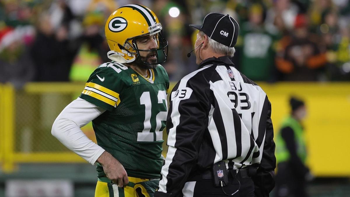 Aaron Rodgers says best NFL referees have left for television