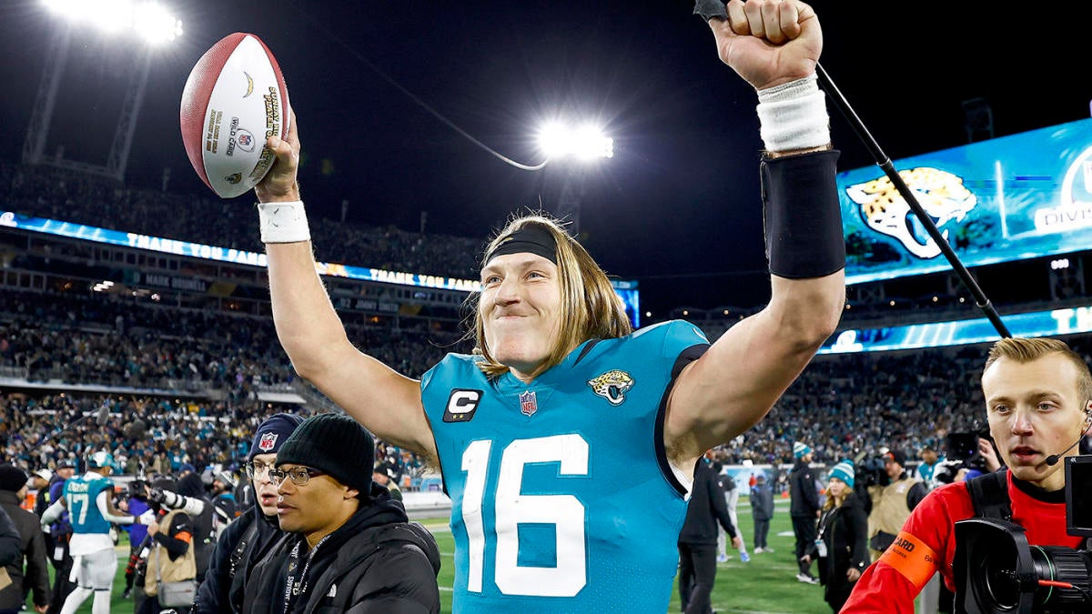 Jaguars' Trevor Lawrence owns a perfect 37-0 Saturday record that includes  NFL, college and high school 