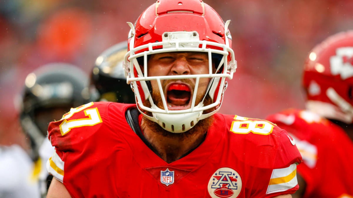 Bold predictions for NFL divisional playoffs: Travis Kelce goes berserk, Bills expose Bengals' O-line woes