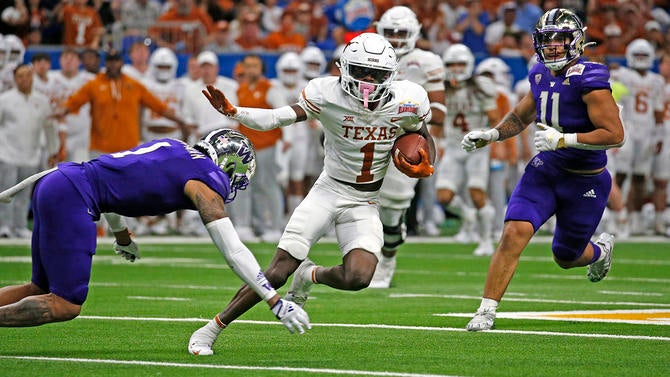 Valero Alamo Bowl - Washington v Texas