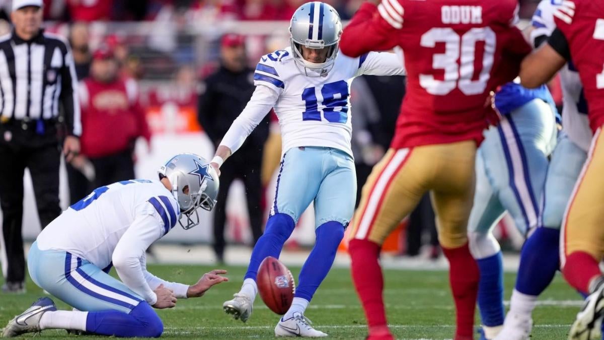 O chutador do Cowboys, Brett Maher, fez o primeiro ponto extra em um 49ers bloqueado e recuperou com dois gols de campo no segundo tempo